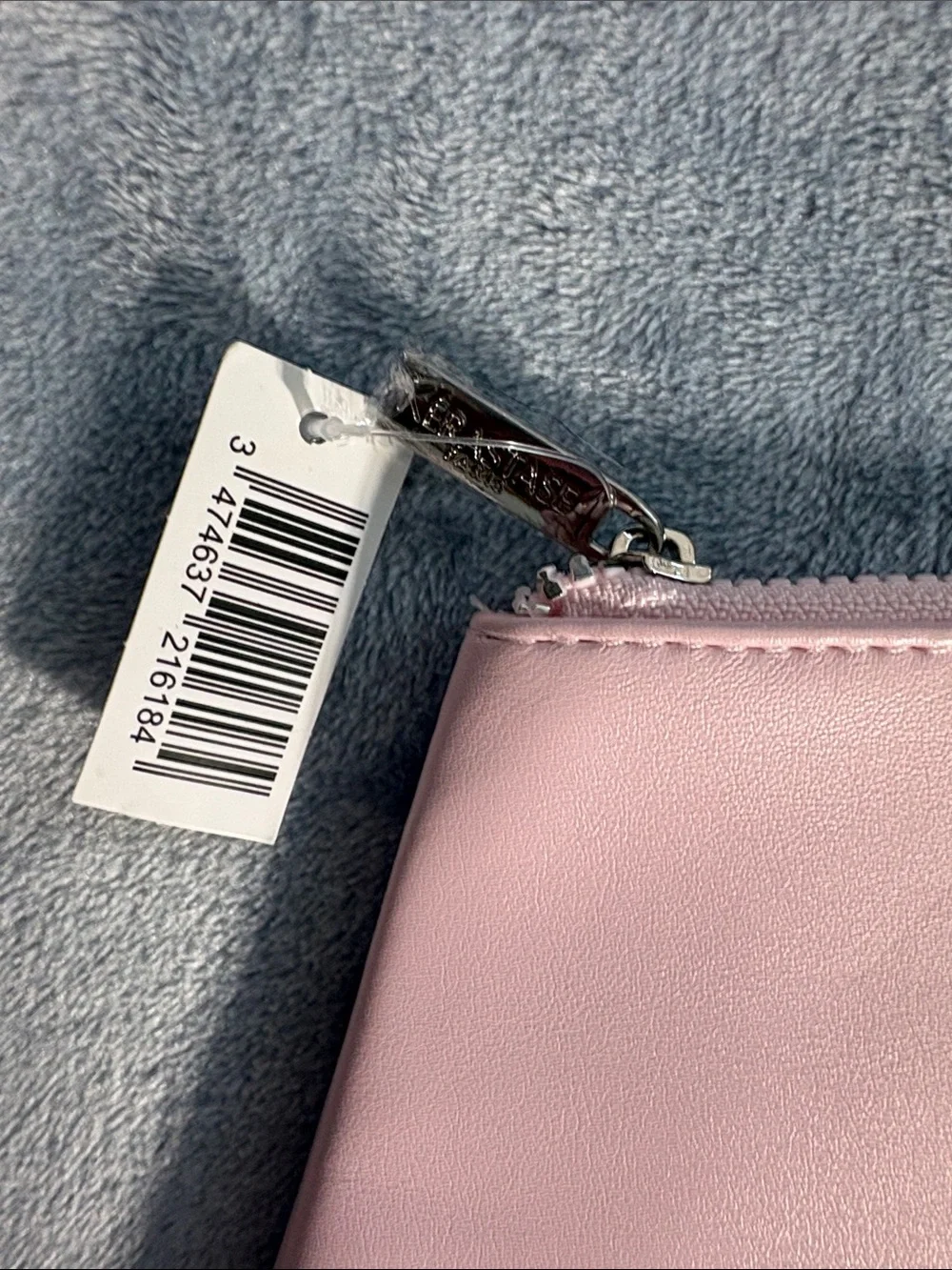 Kerastase Blush Pink Cosmetic Pouch - Picture 3 of 6